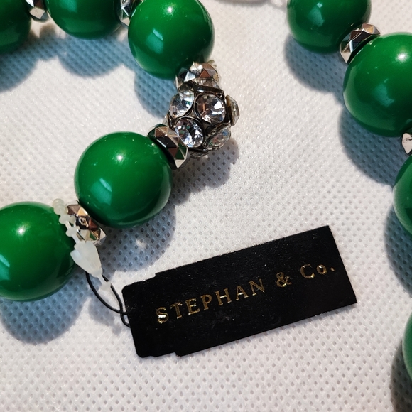 Stephan & Co Kelly Green Acrylic Round Bead Bracelet and Necklace Rhinestone Set - Picture 11 of 14